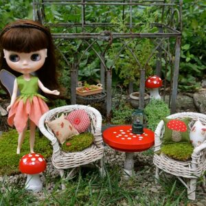 Whats in fairy gardens figurine set