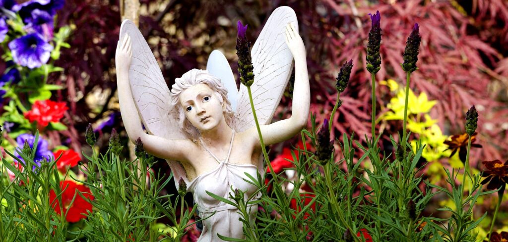 Whats in fairy gardens header What is in a Fairy Garden Anyway? ❀ Fairy Circle Garden