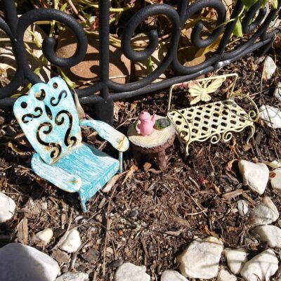 outdoor fairy garden ideas table and chairs