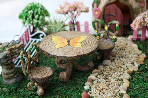 Butterfly Table & Chairs 2 - Fairy Garden Furniture