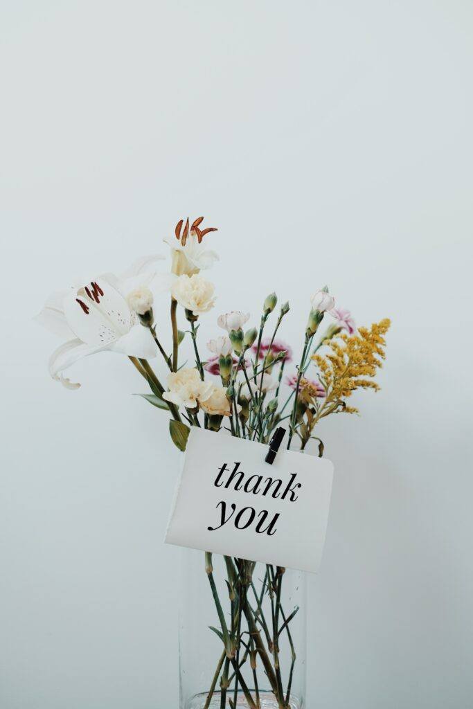 Thank you Flowers Photo by Vie Studio